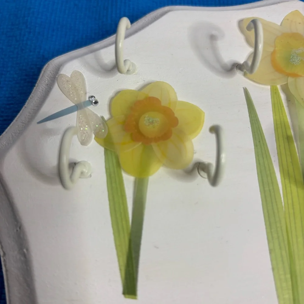 Yellow and White Floral Wall Hooks
